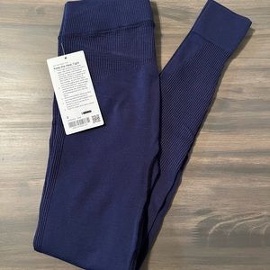 NWT Keep the Heat Tight Night Sea